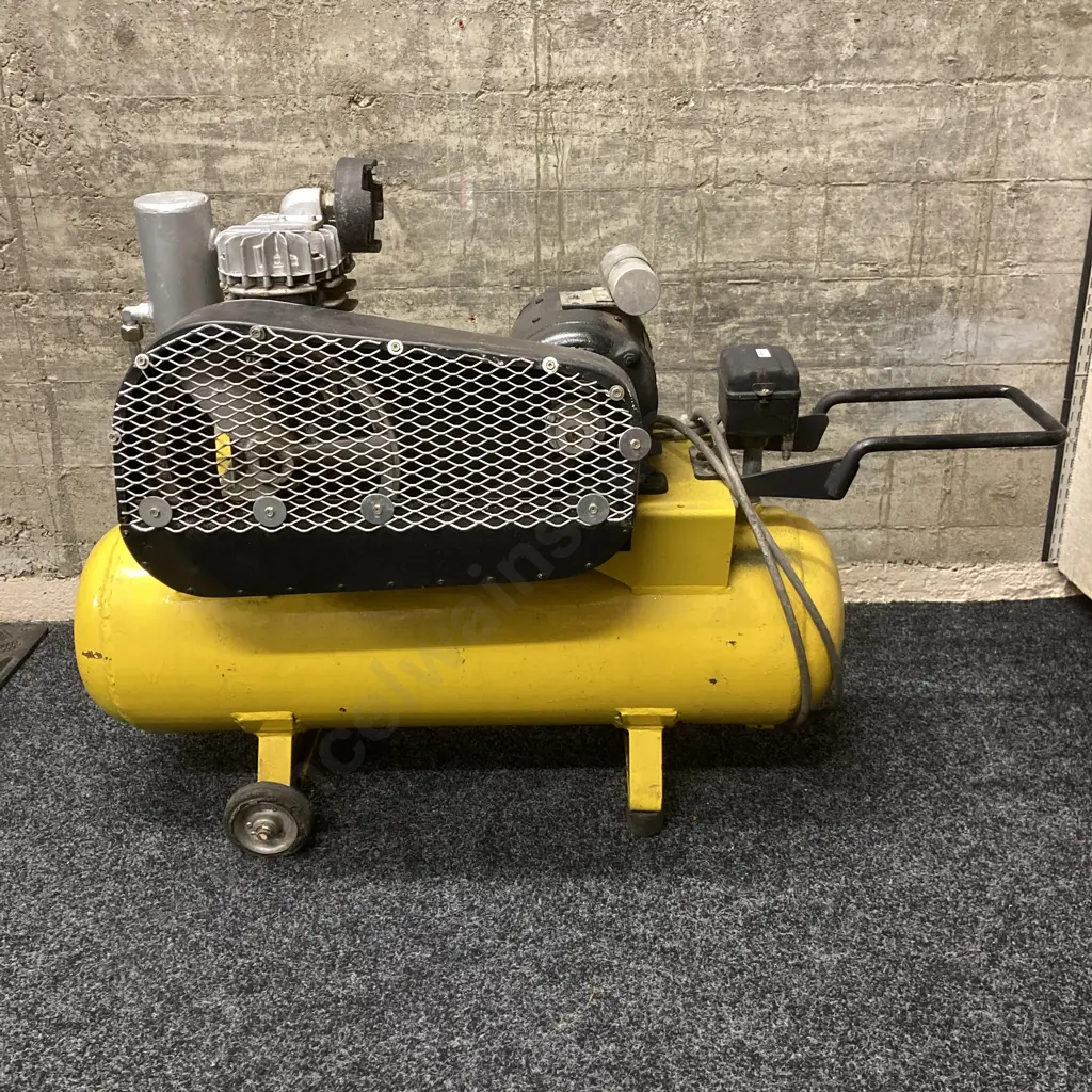 Hindin Belt Drive Air Compressor Model SBE10D, GMG 1.5Hp Single Phase Motor (As Found) Image 1++